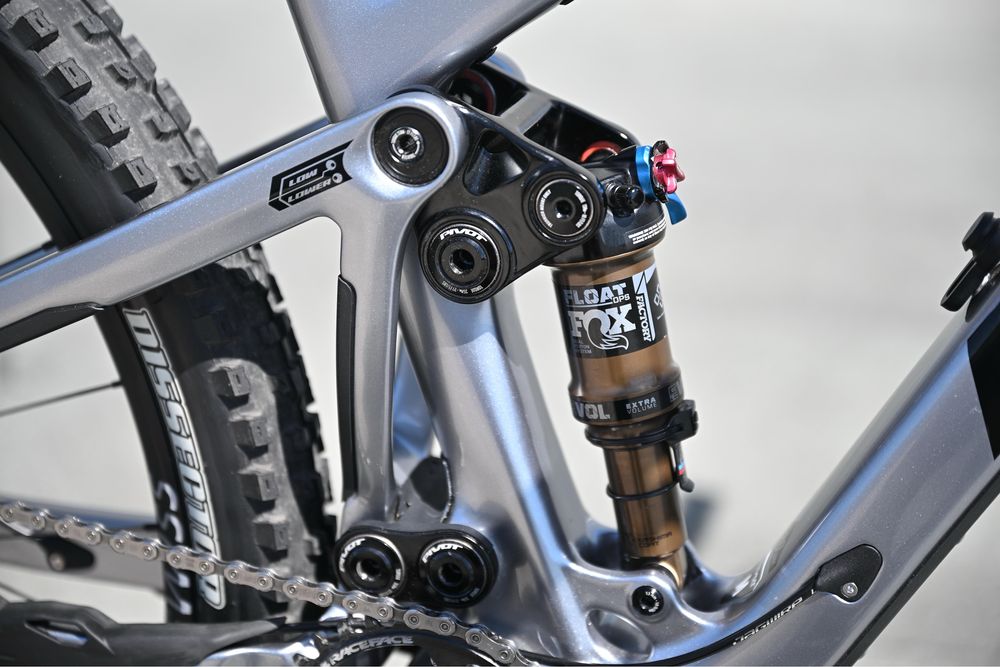 Bicicleta BTT Pivot Trail 429  - Fox XTR