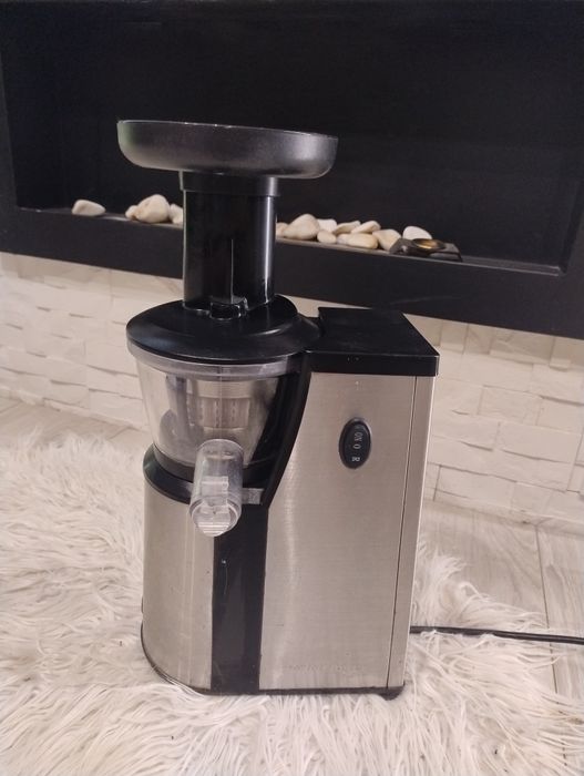 Wyciskarka wolnoobrotowa Eldom Perfect juicer