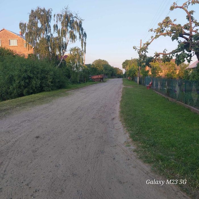 Продається земельна ділянка зі залитим фундаментом.С.Ягідня.