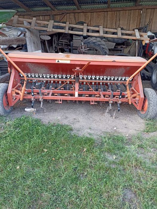 Siewnik FAMAROL redlicowy 3 metrowy