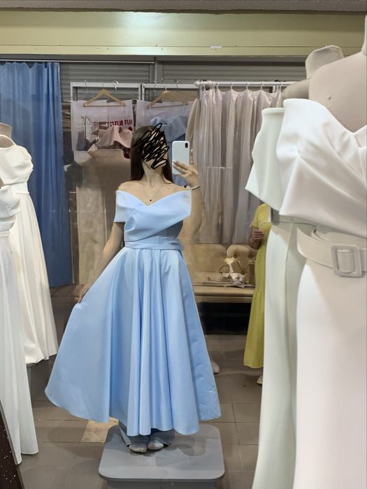 Вишукана сукня на випускний або весілля, небесно-блакитна (xs/s)