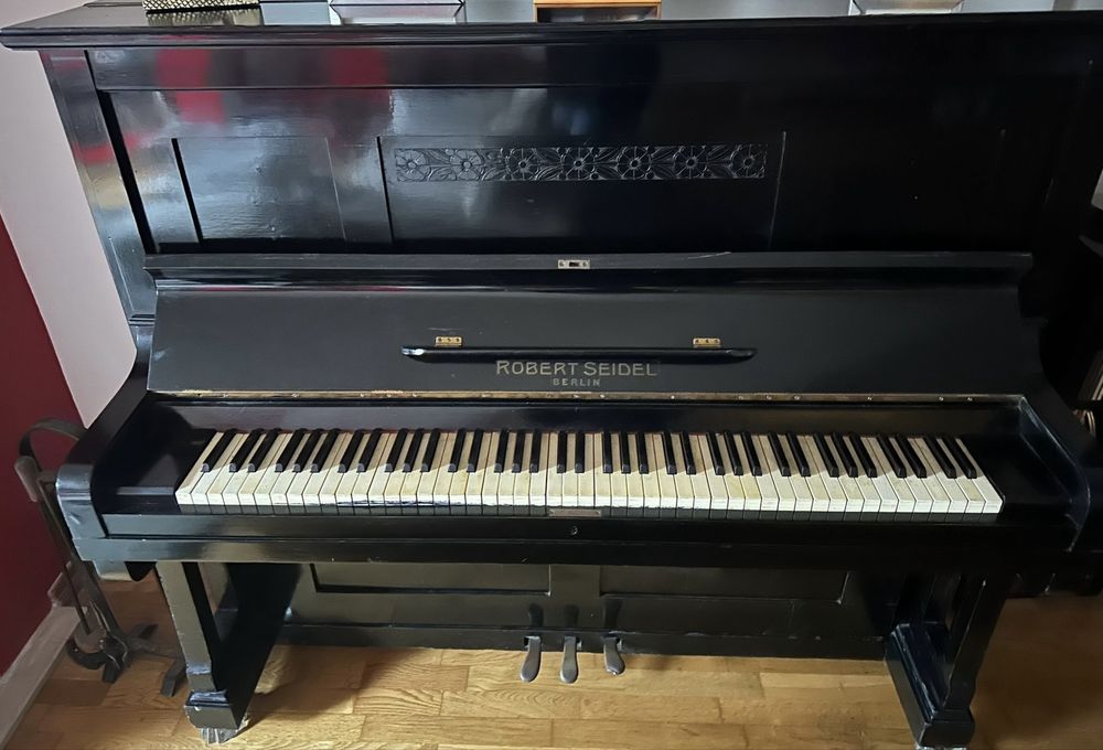 Piano de parede - Robert Seidel (Berlin)