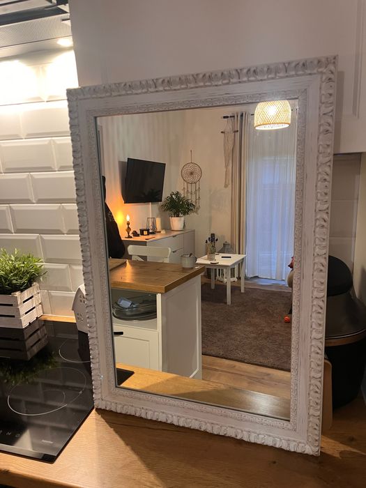 Lustro  białe z ozdobną ramą 68/48 cm