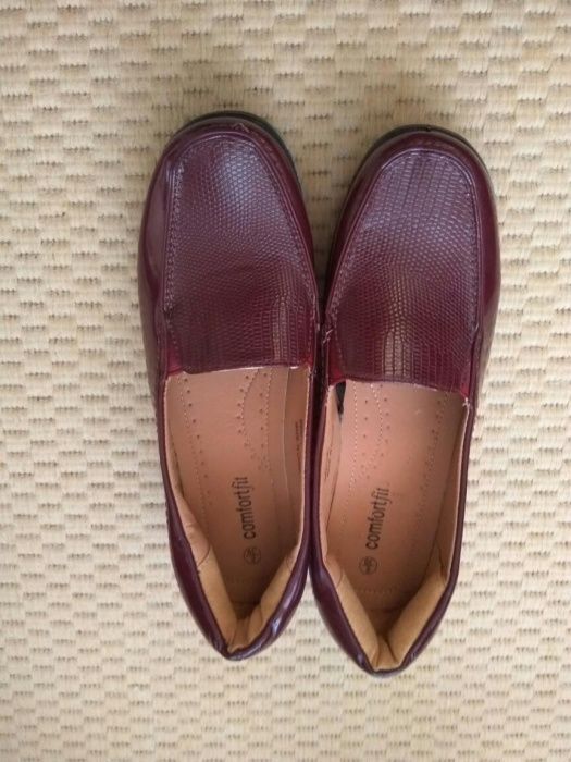 Damskie pantofle rozm.39