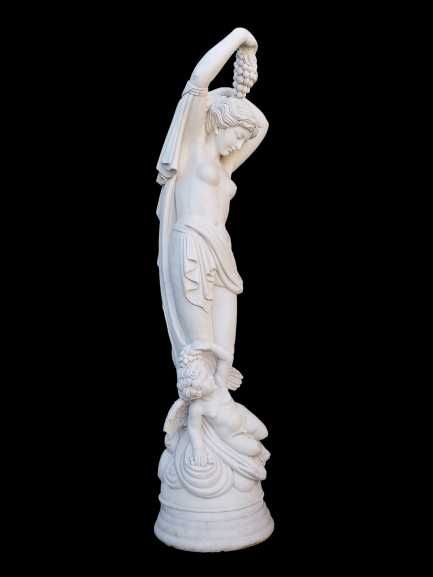 Eleganckie marmurowe rzeźby do ogrodu 193 cm- BOGINI PŁODNOŚCI- 2 szt.