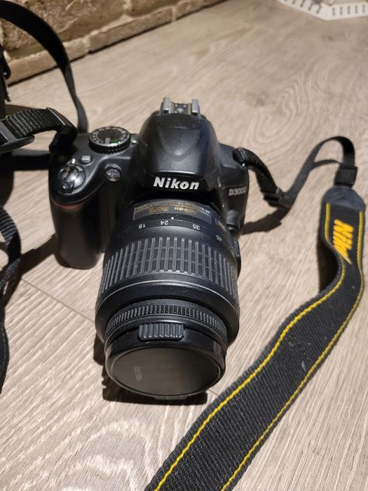 Aparat lustrzany Nikon D3000