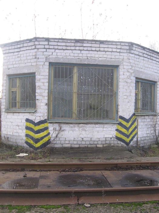 Виробничий комплекс із залізничною гілкою, підведена лінія 10 000 В / 400 В