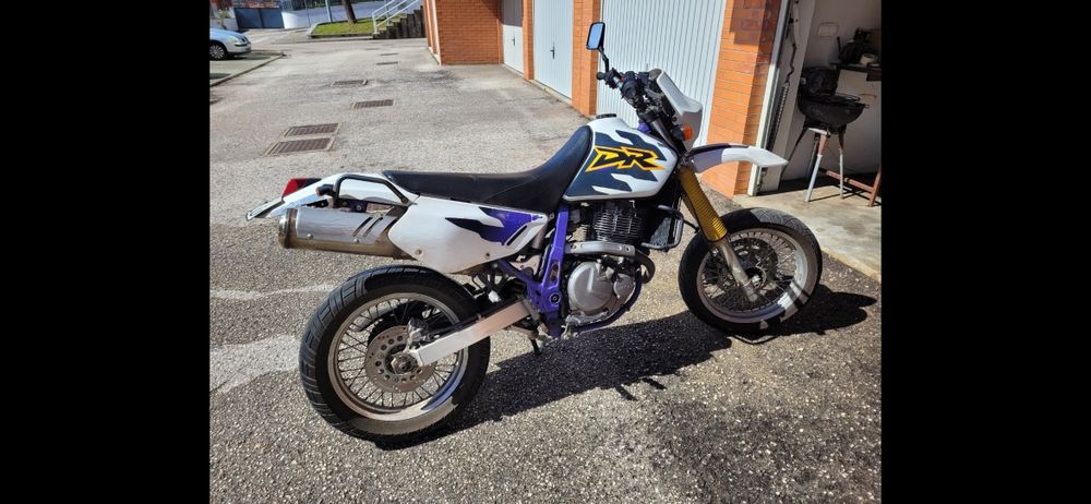 Suzuki DR 650 SE