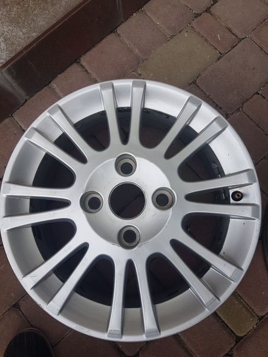 Volvo литой диск R15 K3 77450