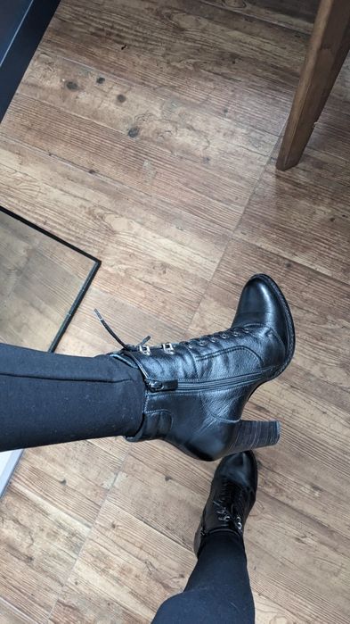 Чобітки шкіряні демісезон весна/осінь 37р