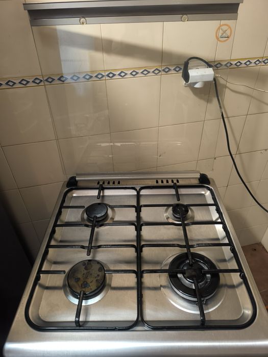 Fogão de 4 queimadores