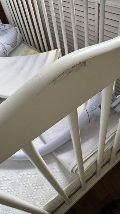 Дитяче ліжечко з маятником, матрас + подарунки