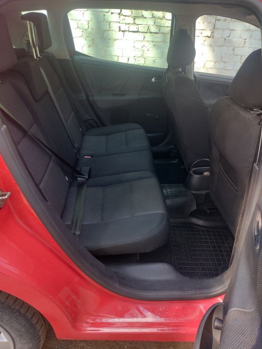 Продам Пежо, обміняю.