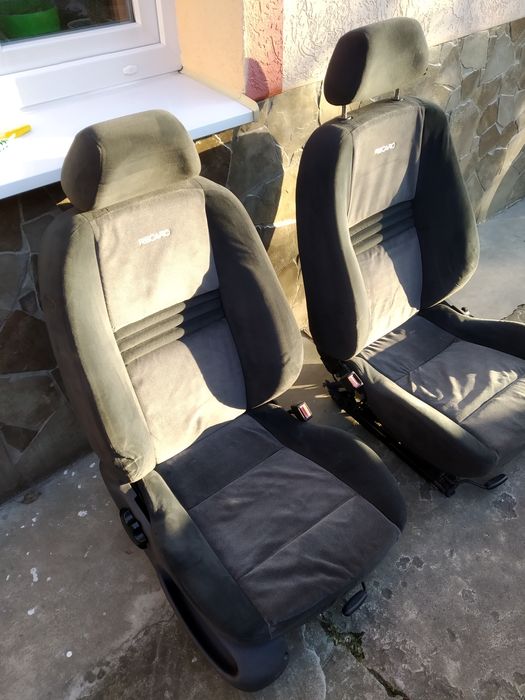 Передні сидіння Recaro Mondeo 2
