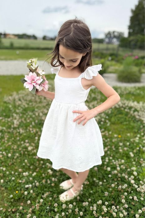 Nowość Zula Handmade biała sukienka ażurowa wiązana muślinowa 110 cm