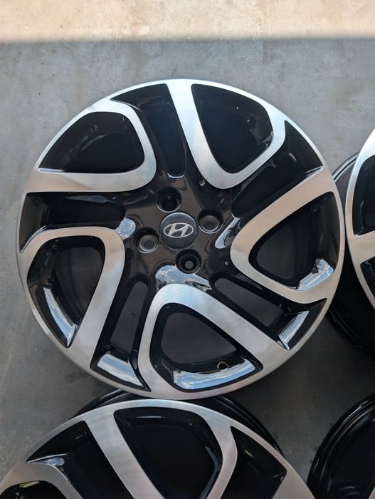 FELGI ALUMINIOWE Hyundai 6,5" x 17" x 4x100 x 60,1 x ET40