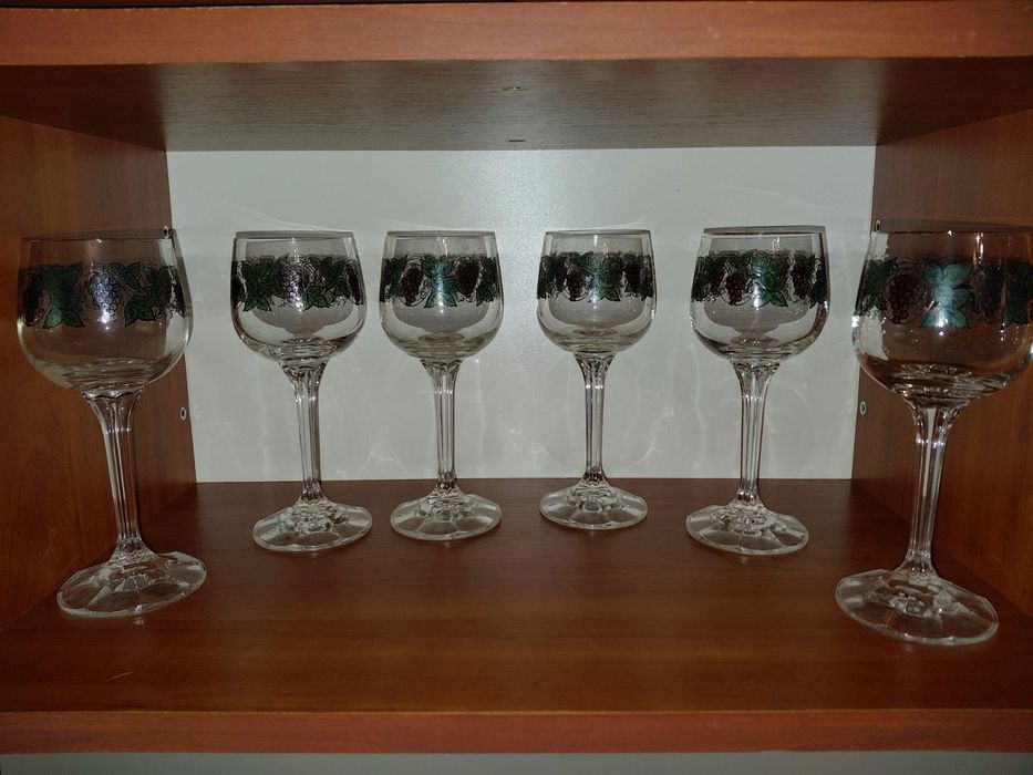 Посуда разная . Столовый сервиз