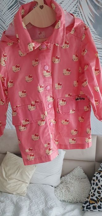 Płaszczyk przeciwdeszczowy dla dziewczynki hello kitty 92 H&M