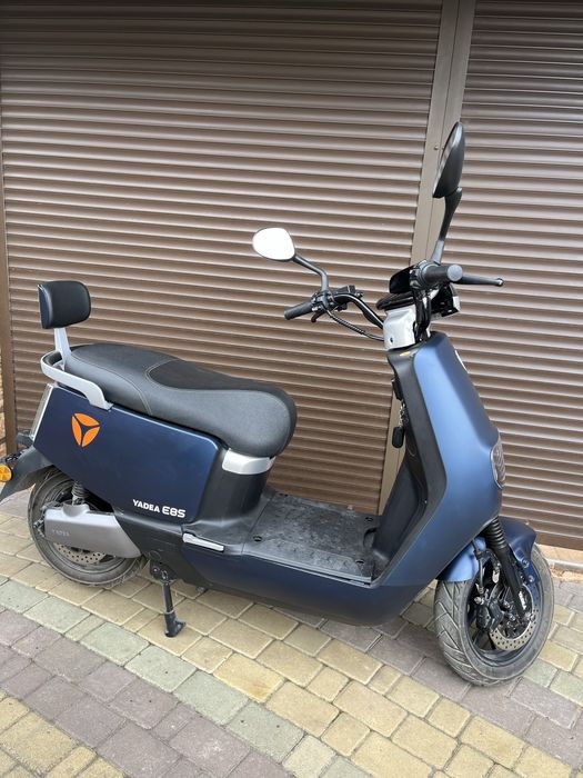 Електроскутер Yadea e8s