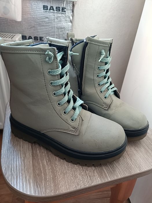 Демисезонные ботинки Waikiki