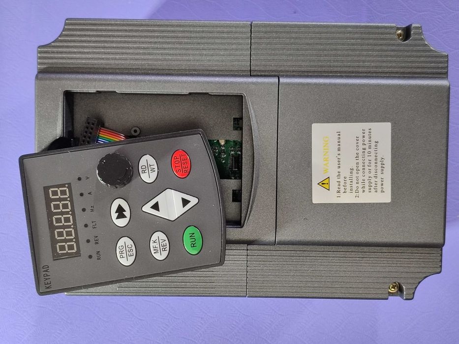 2,2кВт 0,75кВт 1,5кВт 3кВт 4кВт 5,5кВт 7,5кВт 220В частотник