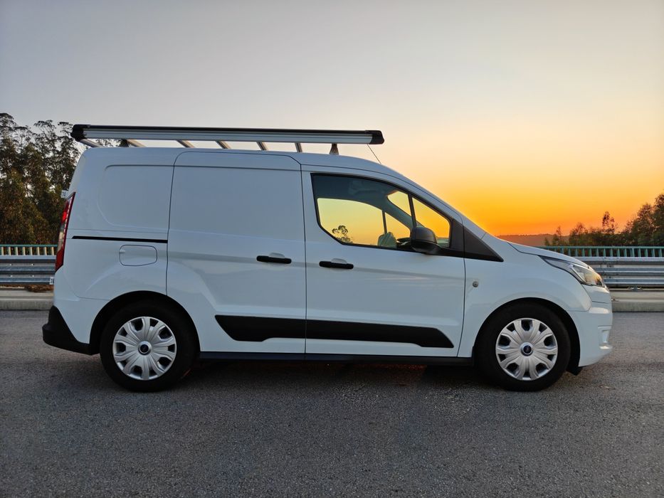 Ford Transit Connect AC 3 Lugares