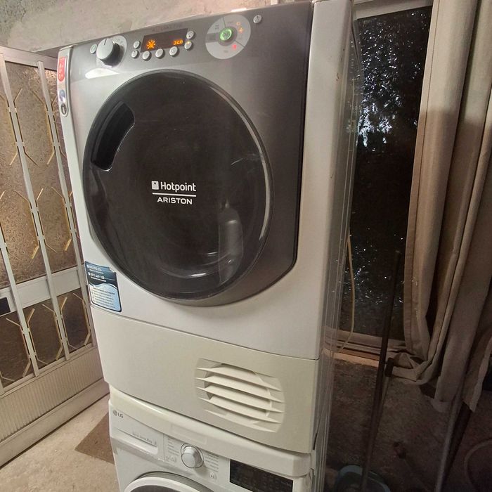 maquina de secar roupa Ariston  Holtpoint 9 kg