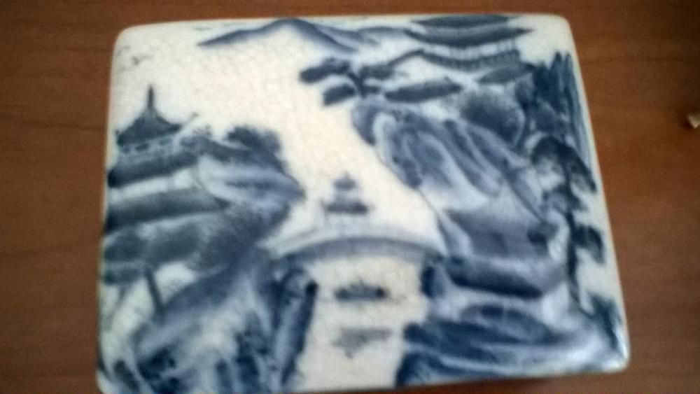 caixa antiga de porcelana chinesa