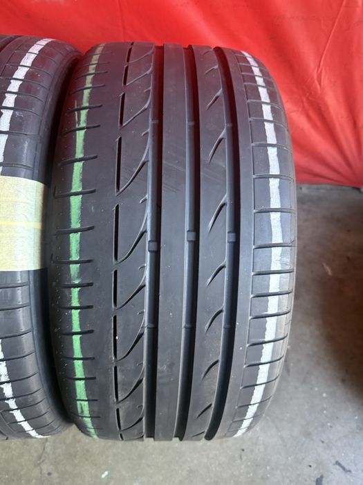 Pneus RFT 225/40/19 +255/35/19 Bridgestone todos Iguais Impecaveis