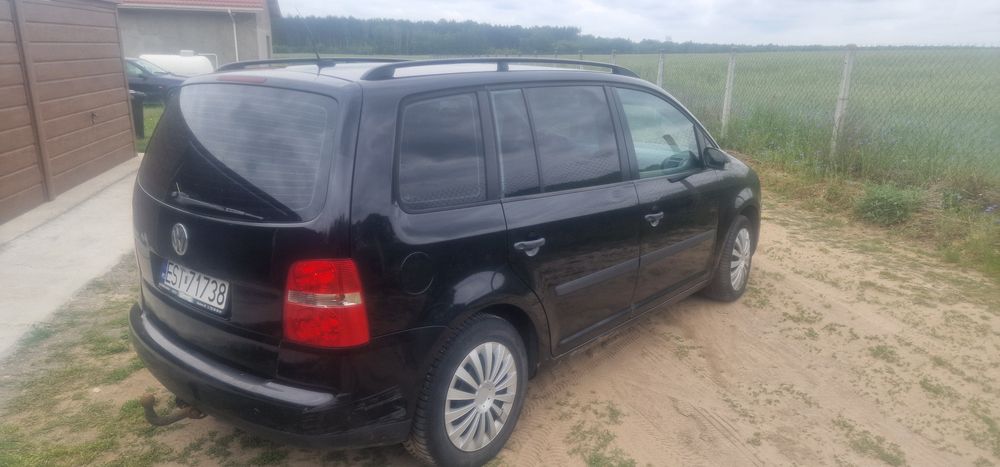 VW Touran 1.9 TDI (2003) – 7-osobowy "wół roboczy", Hak