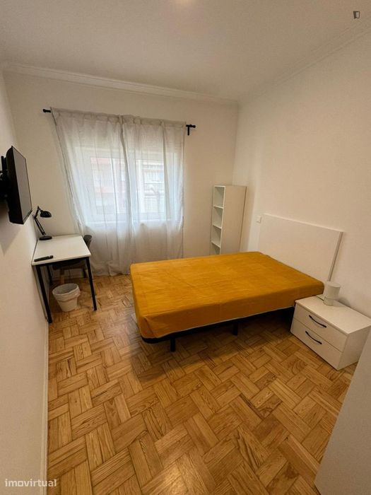 Quarto - localizado em Norton de Matos Coimbra