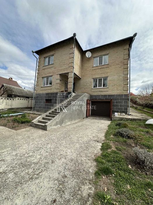 Оренда Будинок Лісники 4 кімнати 465,3 м² Газовий котел Гараж Цокольний поверх Панорамний вид Камін Асфальтований під'їзд
