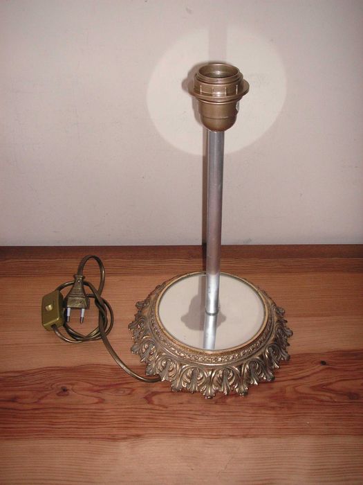 Base de Candeeiro de Metal Prateado e Metal Dourado