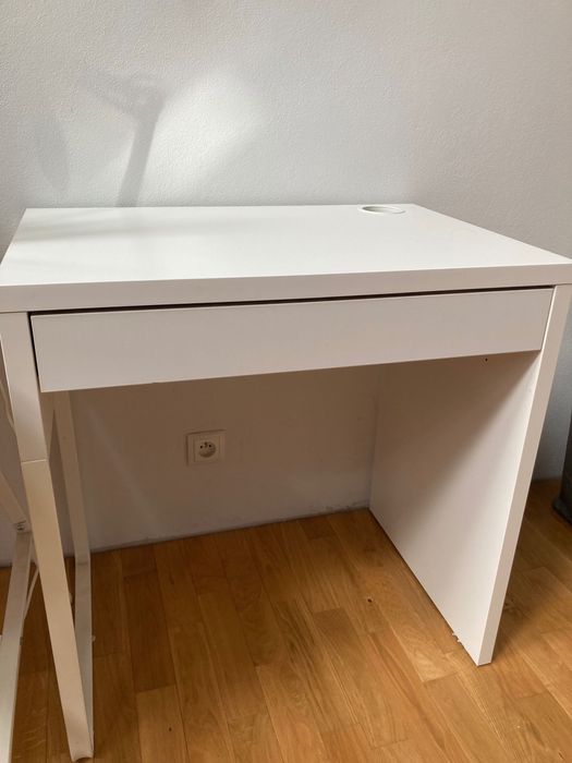 biurko Micke IKEA