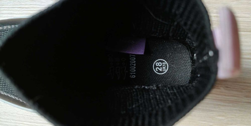 Botki dziewczęce czarne Stitch r. 28
