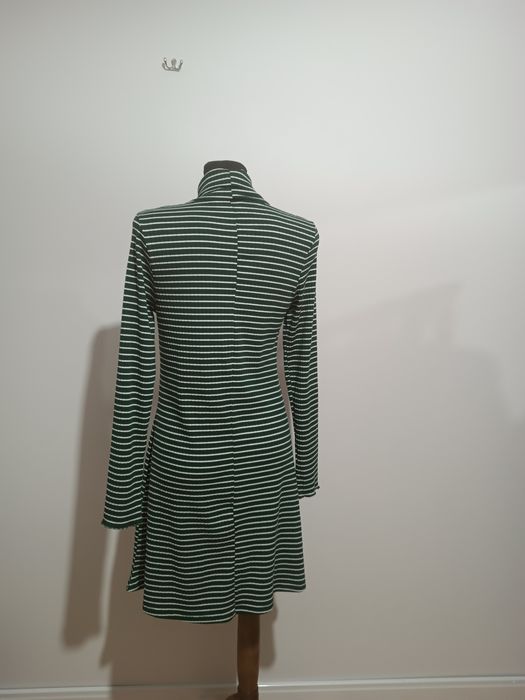 Sukienka w paski firmy Primark używana rozmiar 40/42