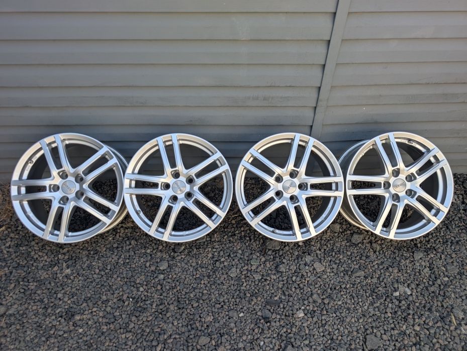Комплект титанових дисків Dezent Volvo Ford 5/108 R17 5*108 17 ET 52.5