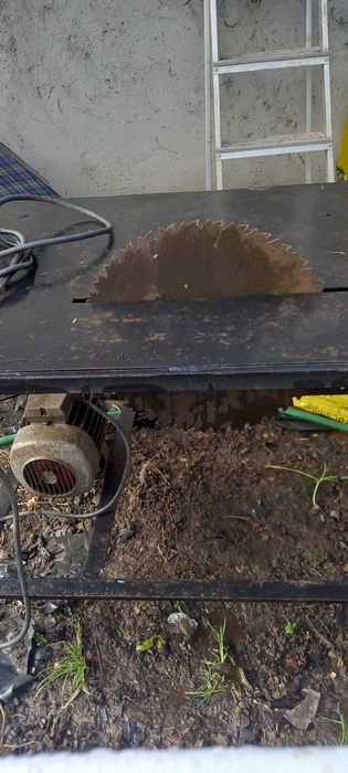 Mesa de corte de madeira