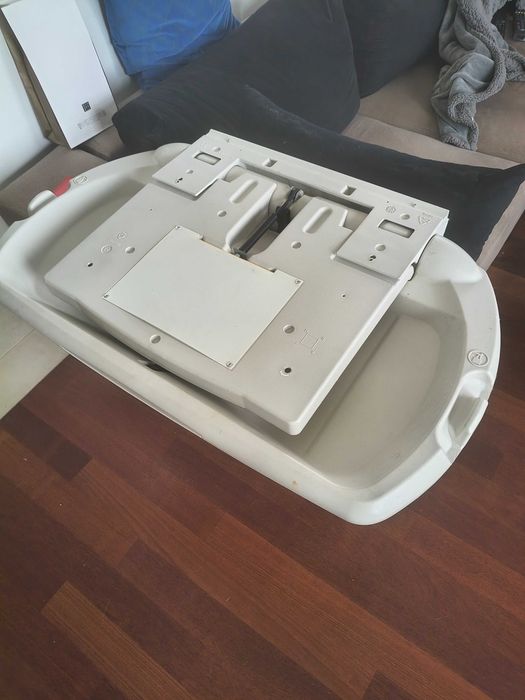 Przewijak ścienny dla dzieci do 23 kg