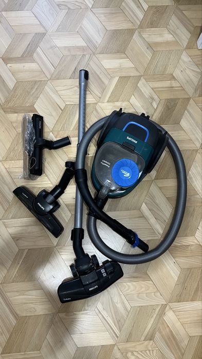 Пилосос PHILIPS 1100W