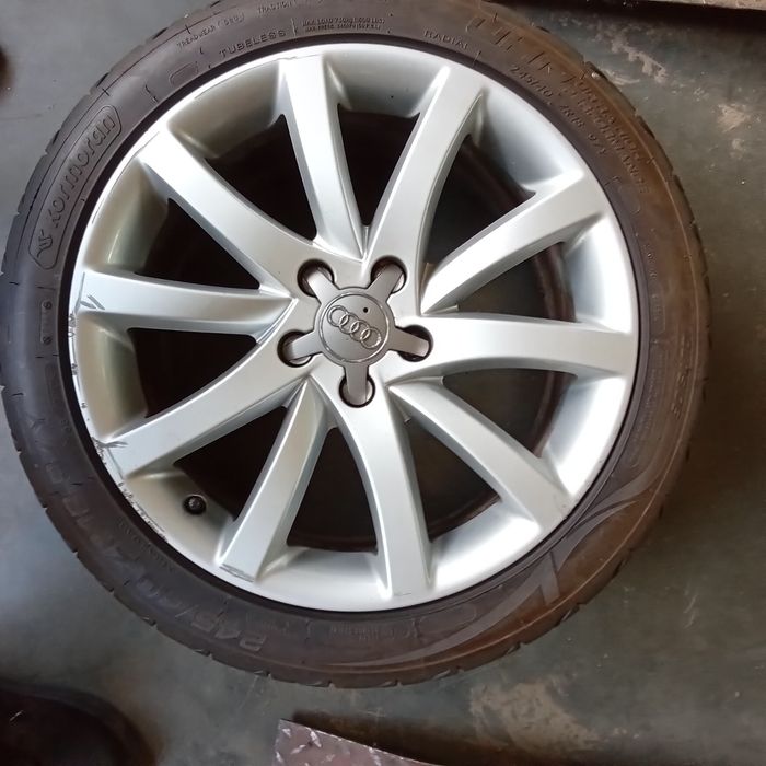 Koła aluminiowe do Audi 8x18 Et47 /8K0 601025BT