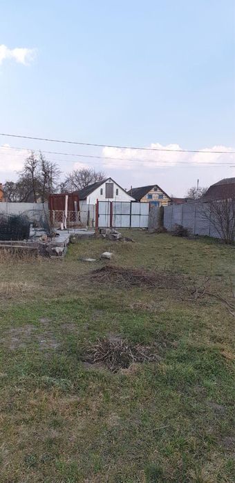 Продам земельну ділянку з фундаментом Кожухівка Фастівський рацон.