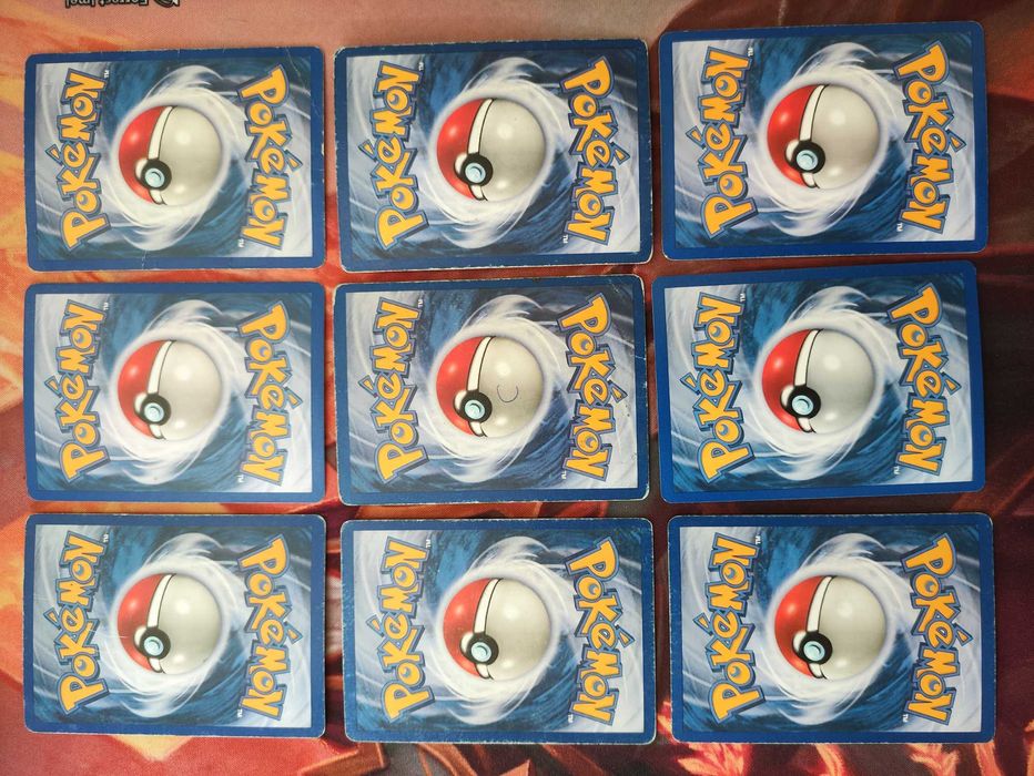 13 Pokémons incolores comuns e 4 incomuns Cartas Pokemon