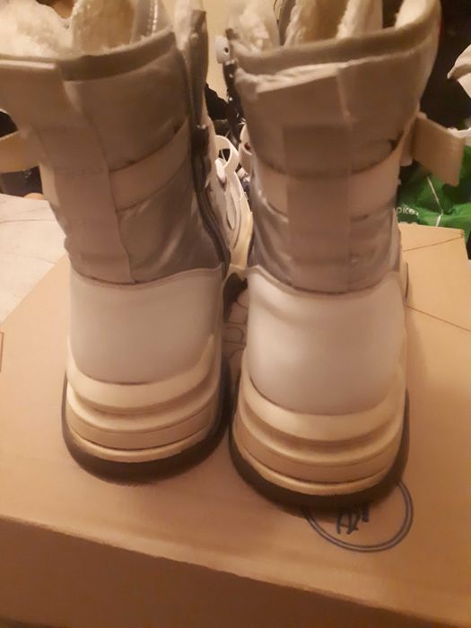 Дешево! Чоботи на карабінах 24 см устілка 37 розмір напівчеревики