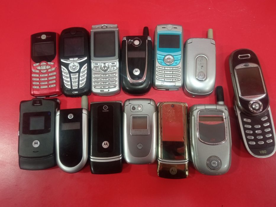 лот телефонів Motorola