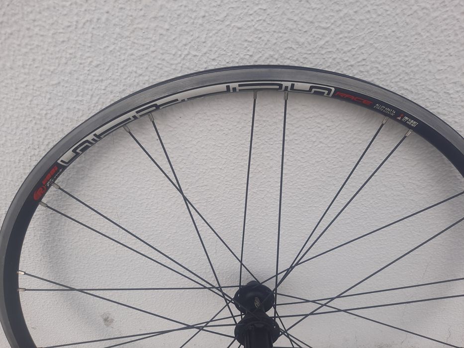 Roda de estrada  traseira campagnolo