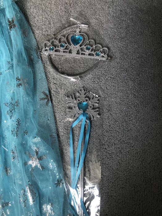 Nowy zestaw Elsa/korona/rozdzka/bizuteria