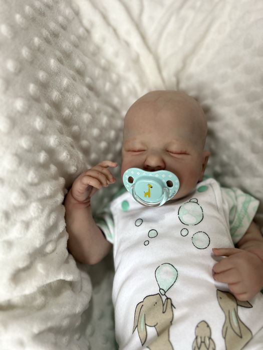 Bebé reborn com surpresas por encomenda