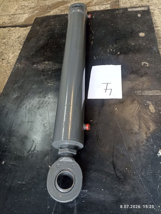 Siłownik hydrauliczny dwustronnego działania