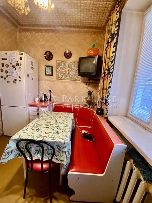 Печерський, 2к квартира, Міхновського, Либідська